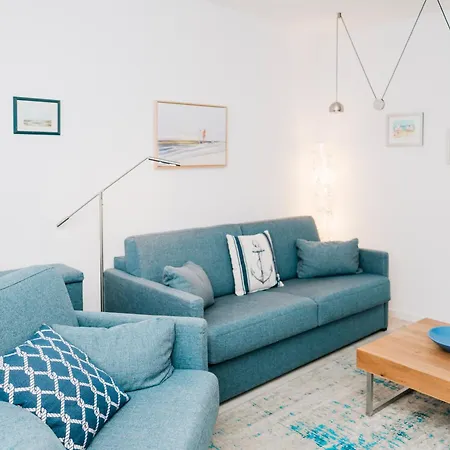 Metropol 7, Lachmoewe