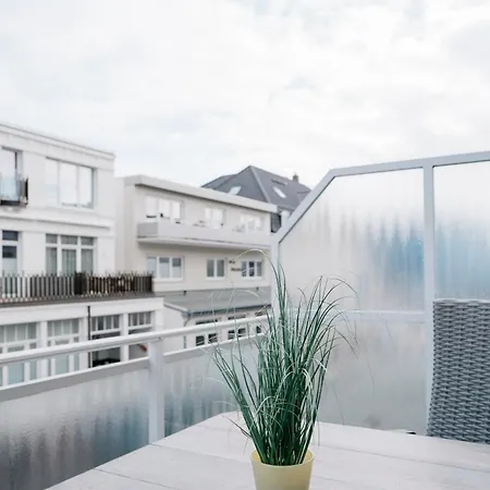 Metropol 7, Lachmoewe Apartment